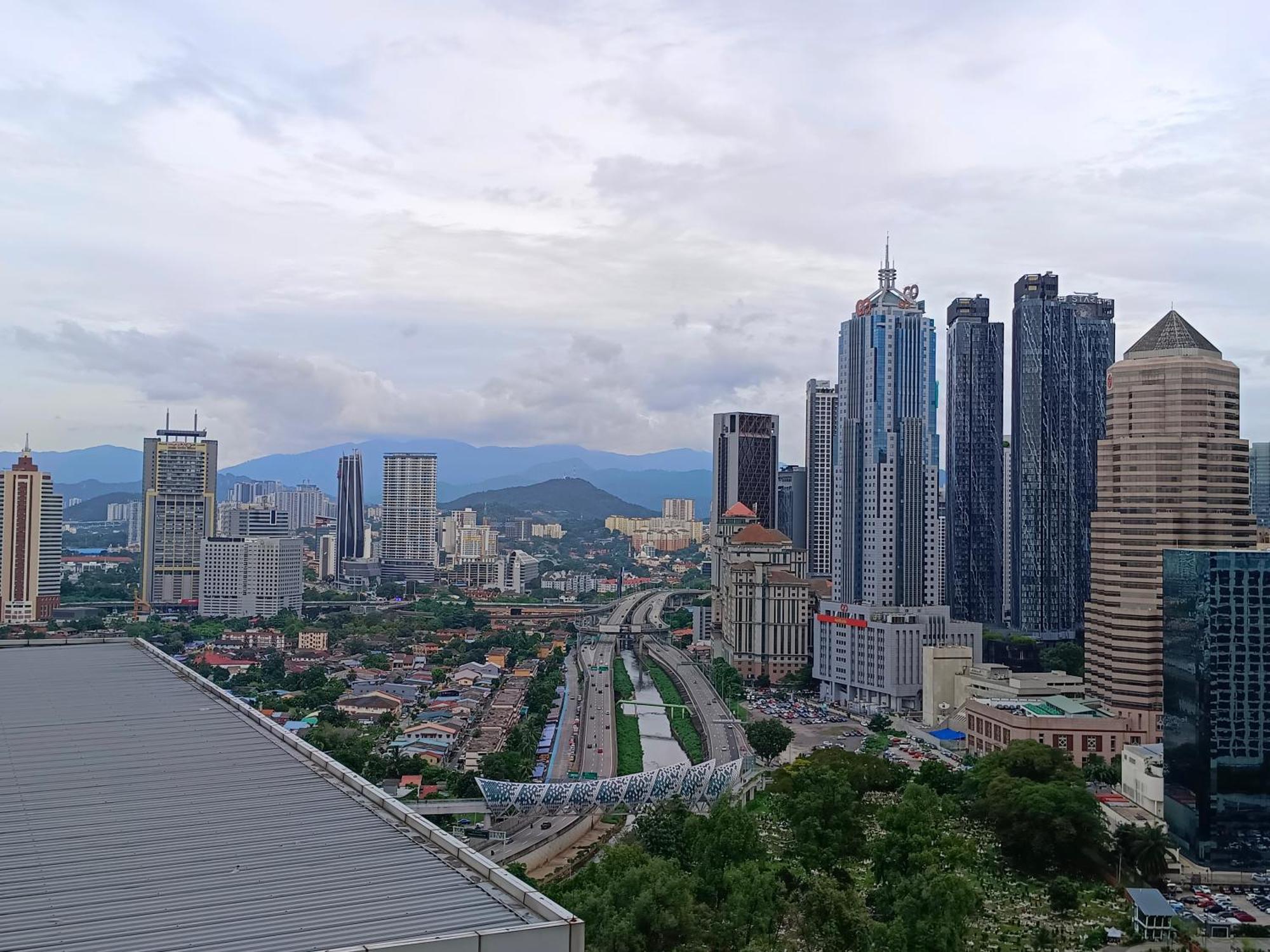 Klcc Dorm Hostel Kuala Lumpur Bagian luar foto